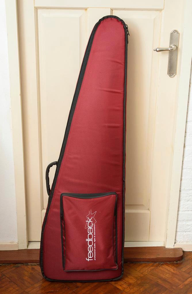 Gitaar/basgitaar tas, foedraal., Muziek en Instrumenten, Behuizingen en Koffers, Zo goed als nieuw, Elektrische basgitaar, Ophalen
