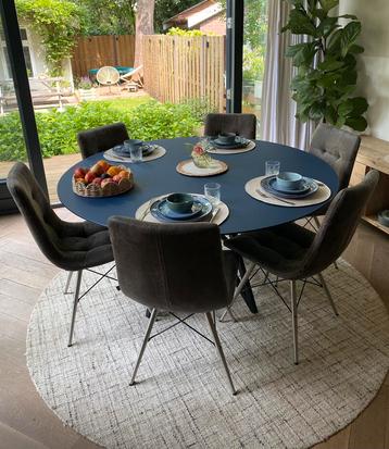 Studio HENK Ronde Eettafel Ø150 cm beschikbaar voor biedingen