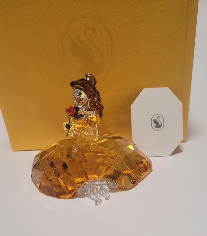 Swarovski Nieuw 2026 Disney Belle, Beauty and the Beast, Verzamelen, Swarovski, Nieuw, Figuurtje, Verzenden