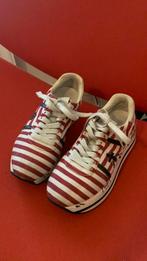 Super leuke, Premiata sneakers, rood-wit, maat 39, Kleding | Dames, Schoenen, Verzenden, Zo goed als nieuw, Rood, Sneakers of Gympen