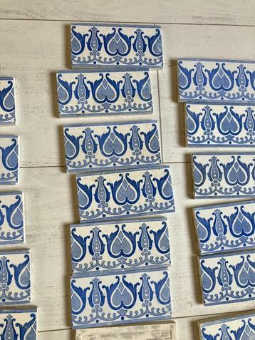 Randtegels antiek blauw wit 27 stuks 15,5 x 7,7 cm beschikbaar voor biedingen