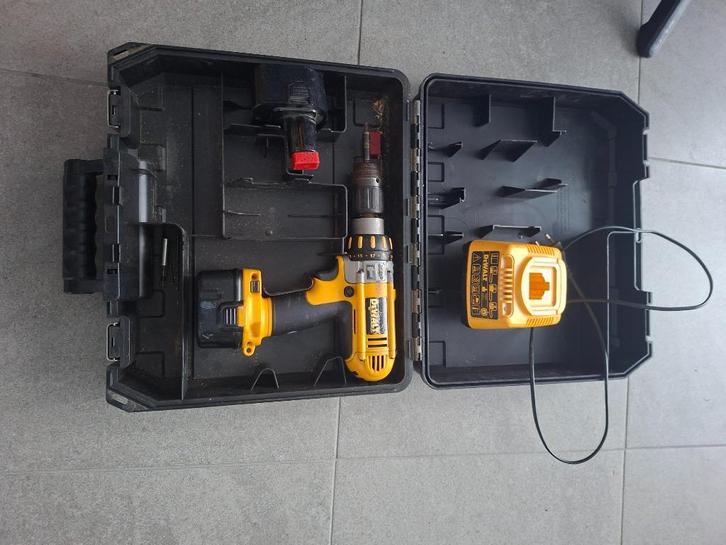DeWalt schroef/boormachine, Doe-het-zelf en Verbouw, Gereedschap | Boormachines, Gebruikt, Boor- en Schroefmachine, 600 watt of meer