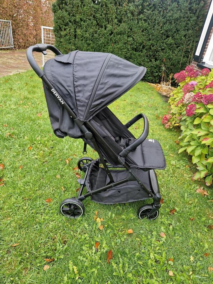 Deryan Rolo Luxe Lichtgewicht Buggy - Zwart, Kinderen en Baby's, Buggy's, Zo goed als nieuw, Verstelbare rugleuning, Ophalen