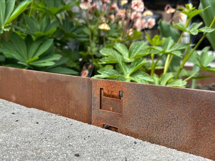 Cortenstaal tuinranden – strak en onderhoudsvriendelijk., Tuin en Terras, Bielzen en Borders, Zo goed als nieuw, Overige materialen
