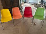 Stoelen - 4 kleuren kunststof voor in totaal €10, Ophalen, Kunststof, Overige kleuren, Zo goed als nieuw