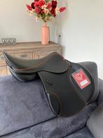 Edix Alydar 17inch zwart springzadel, Dieren en Toebehoren, Paarden en Pony's | Zadels, Ophalen of Verzenden, Nieuw, Springen