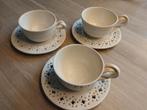 Creamware leedsware 3 theekopjes met opengewerkte schotels, Antiek en Kunst, Ophalen of Verzenden