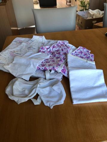 Te koop baby spullen.(z.g.a.n.). beschikbaar voor biedingen