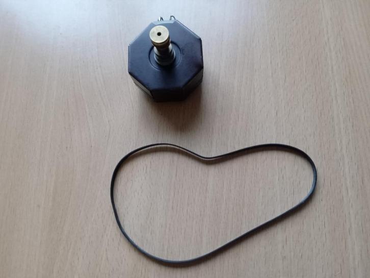 Lenco L85 motor, Audio, Tv en Foto, Platenspelers, Zo goed als nieuw, Platenspeler-onderdeel, Overige merken, Verzenden