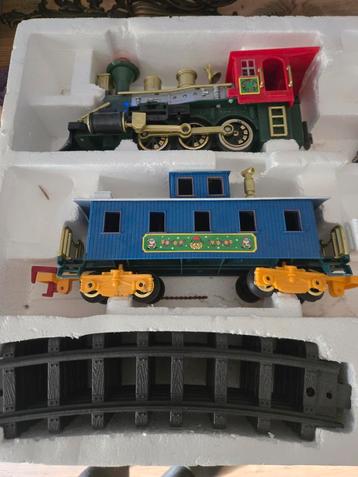 Kersttrein zonder afstandsbediening beschikbaar voor biedingen