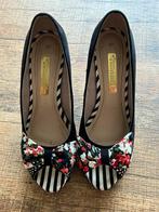 Pumps, Tamaris zwart met bloemenstrikje, Tamaris, Pumps, Zwart, Ophalen of Verzenden