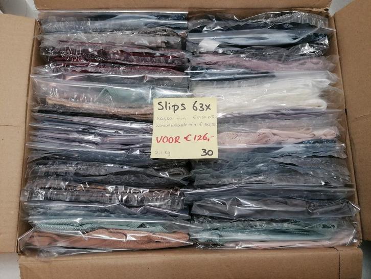 Partij NIEUWE slips maat 38  - 63 stuks, Kleding | Dames, Ondergoed en Lingerie, Slip, Ophalen of Verzenden