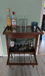 Antieke serveerkast drank/glazen kast, Antiek en Kunst, Ophalen