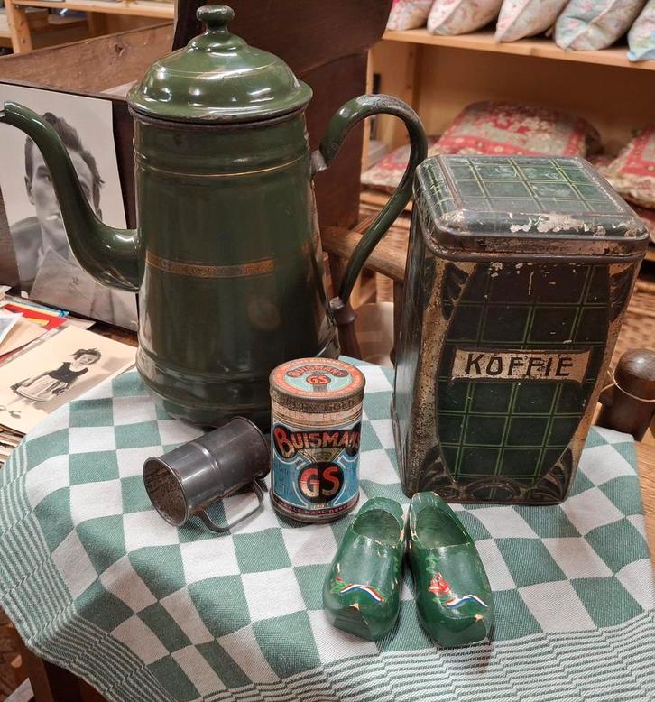 Emaille koffiepot, koffiekan kan donkergroen met gouden bies, Antiek en Kunst, Antiek | Emaille, Ophalen of Verzenden