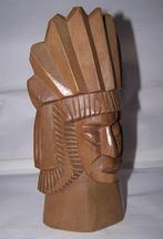 Prachtige handgesneden houten sculptuur Indiaan. H. 22,5 cm., Antiek en Kunst, Kunst | Beelden en Houtsnijwerken, Ophalen of Verzenden