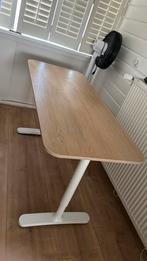 BEKANT bureau, Huis en Inrichting, Bureaus, Ophalen, Zo goed als nieuw