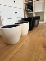 Flower pots – Set of 4, Ophalen, Kunststof, Rond, Zo goed als nieuw