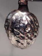 oude kerstbal walnoot H 6,5 cm, Ophalen, Gebruikt