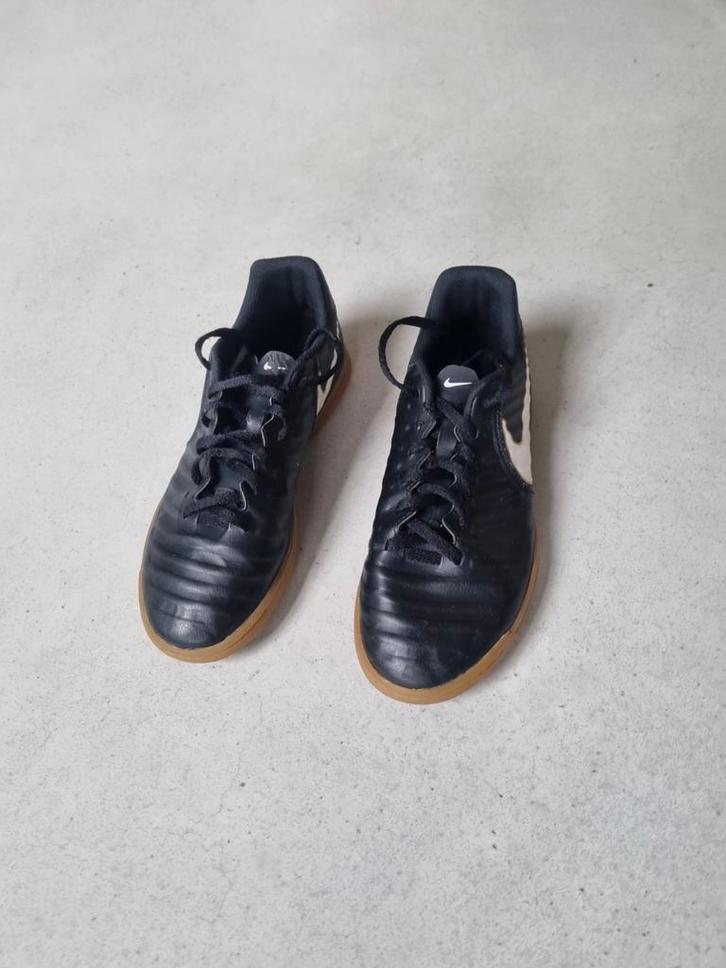 Nike Tiempo X Zaalschoenen, Kleding | Heren, Schoenen, Gedragen, Sportschoenen, Zwart, Ophalen of Verzenden