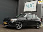 BMW X1 SDrive20i Business | 184 PK | Automaat | Trekhaak, 4 cilinders, Zwart, Origineel Nederlands, 184 pk