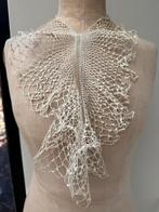 Antiek Franse jabot, Ophalen of Verzenden