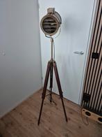 Vintage Film Lamp op Driepoot, Huis en Inrichting, Lampen | Vloerlampen, 100 tot 150 cm, Vintage, Nieuw, Ophalen of Verzenden