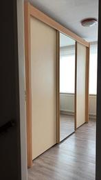 Kledingkast met schuifdeuren en spiegel, Huis en Inrichting, Kasten | Kledingkasten, Ophalen, 200 cm of meer, Met hangruimte, Zo goed als nieuw