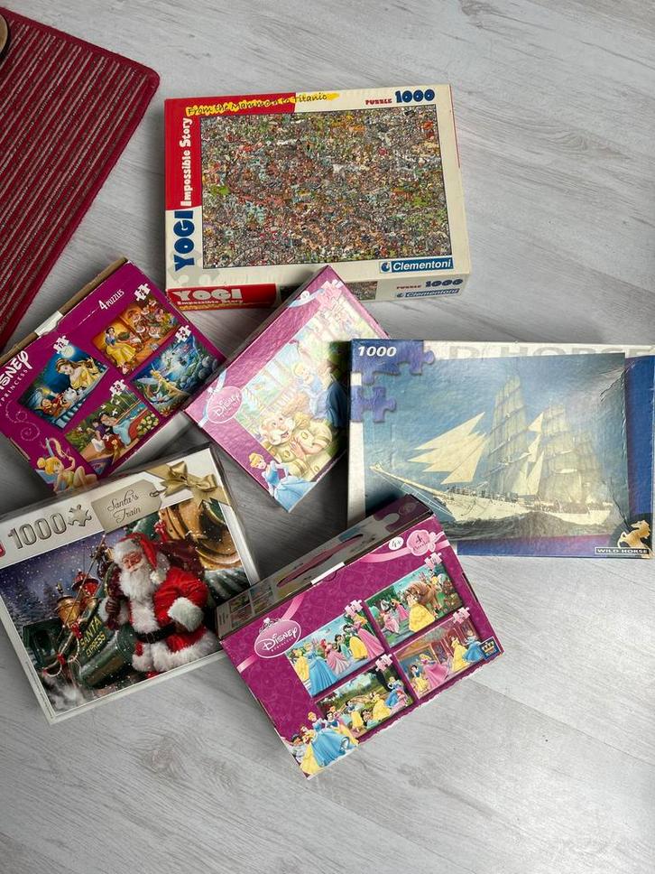 Puzzelcollectie - Disney, Kerst, Zee - 1000 stukjes, Kinderen en Baby's, Speelgoed | Kinderpuzzels, Gebruikt, 6 jaar of ouder