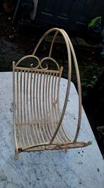 Jaren 50 smeedijzeren lektuurbak., Huis en Inrichting, Woonaccessoires | Krantenbakken en Lectuurbakken, Ophalen of Verzenden