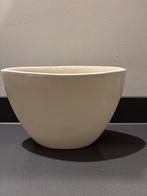 Ovale Witte Vaas - 30cm breed, 20cm hoog, Tuin en Terras, Bloempotten, 25 tot 40 cm, Binnen, Ophalen of Verzenden, Zo goed als nieuw