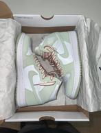 Air jordan 1 high og seafoam, Ophalen of Verzenden, Zo goed als nieuw, Sneakers of Gympen