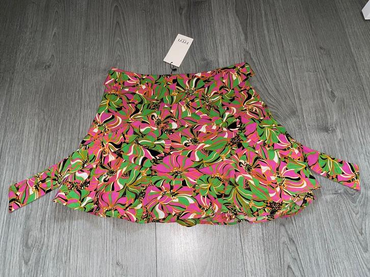Ivivi dames roze groene ruffle rok met broekje mt M, Kleding | Dames, Rokken, Zo goed als nieuw, Maat 38/40 (M), Groen, Boven de knie
