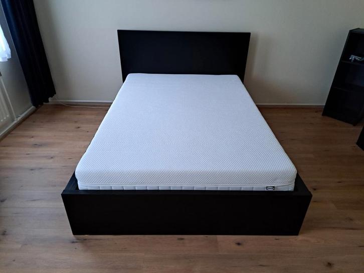 Bed Ikea MALM, Huis en Inrichting, Slaapkamer | Bedden, Tweepersoons, 140 cm, Hout, Wit, Ophalen of Verzenden