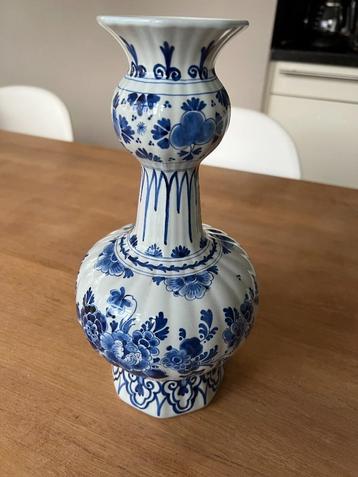 delftsblauwe vaas beschikbaar voor biedingen