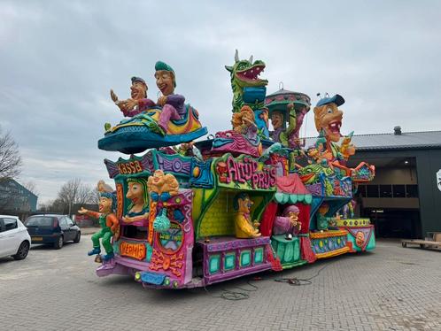 Mooie polyester Carnavalwagen thema kermis, Hobby en Vrije tijd, Feestartikelen, Nieuw, Carnaval, Ophalen