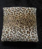 Design Kussen tijger / panter print, nieuw, Huis en Inrichting, Ophalen of Verzenden, Nieuw, Overige kleuren, Vierkant