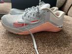 Nike Sneakers Maat 39, Ophalen, Zo goed als nieuw, Grijs, Sneakers of Gympen