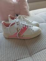 Louis Vuitton Sneakers - Gedragen 39, Wit, Louis Vuitton, Ophalen of Verzenden, Sneakers of Gympen