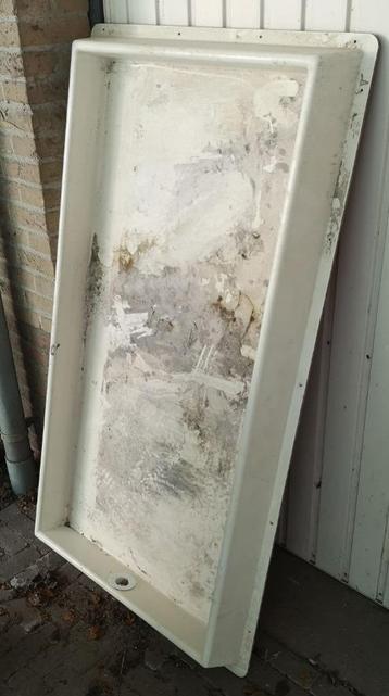 Wasmachine lekbak beschikbaar voor biedingen