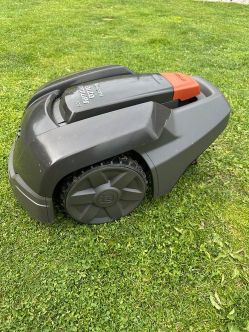 Husqvarna Robotmaaier - In zeer goede staat, Tuin en Terras, Robotmaaiers, Zo goed als nieuw, Ophalen