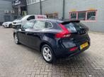 Volvo V40 2.0 D2 Ocean Race Business Airco/Navi/Apk/cruise/L, Auto's, Te koop, Hatchback, Voorwielaandrijving, Beige