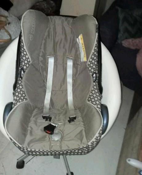 maxicosi bruin/print+ hoofd beschermers,voetenzak., Kinderen en Baby's, Autostoeltjes, Gebruikt, Maxi-Cosi, Autogordel, Ophalen of Verzenden