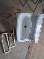 Mooie wasbak met kraan en ophangbeugels, Huis en Inrichting, Badkamer | Badkamermeubels, Ophalen, Minder dan 50 cm, Zo goed als nieuw
