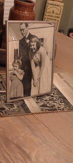 Oude brocante FOTOLIJST - FOTOLIJST-JE MET BOL- GLAS, Antiek en Kunst, Curiosa en Brocante, Ophalen of Verzenden