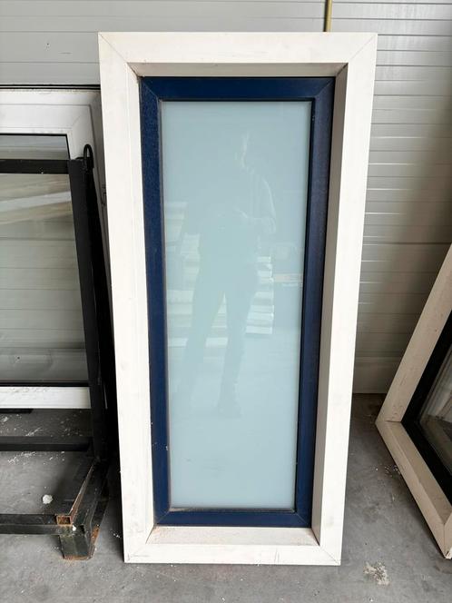 Kumij blauw/wit raam kozijn met HR++ glas (6 stuks), Doe-het-zelf en Verbouw, Glas en Ramen, Gebruikt, Gevelraam of Ruit, 120 tot 160 cm