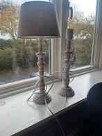 Twee lampenvoeten + 1 kapje, Huis en Inrichting, Lampen | Tafellampen, Ophalen of Verzenden, Gebruikt, Hout, Minder dan 50 cm