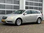 Opel INSIGNIA 1.8 Edition 140PK Navi Clima Cruise Trekhaak R, Auto's, Gebruikt, 4 cilinders, 1796 cc, Beige