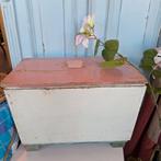 Oude Hongaarse Broodkist met Roze Deksel, Minder dan 50 cm, Gebruikt, Minder dan 50 cm, Ophalen of Verzenden