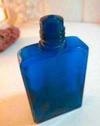 Vintage Kobaltblauw parfumflesje van glas., Verzamelen, Ophalen of Verzenden, Zo goed als nieuw, Parfumfles