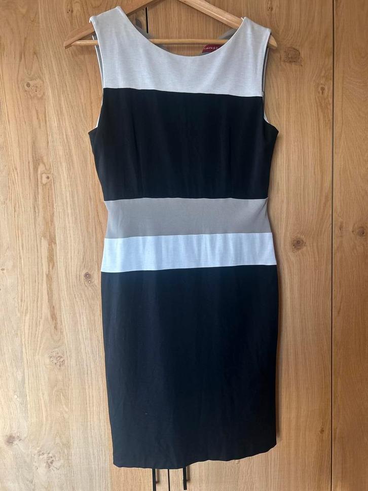 Laura di scarpi jurk maat 40, Kleding | Dames, Jurken, Zo goed als nieuw, Maat 46/48 (XL) of groter, Blauw, Onder de knie, Ophalen of Verzenden